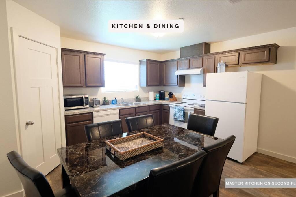 3 Story, 3 Bdrm, 4 Beds, 2 Bath, North Houston, Iah - 10B Villa Ngoại thất bức ảnh