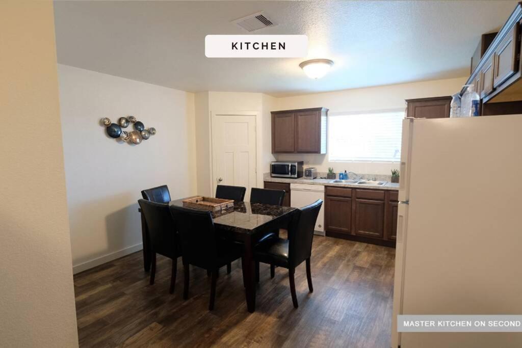 3 Story, 3 Bdrm, 4 Beds, 2 Bath, North Houston, Iah - 10B Villa Ngoại thất bức ảnh